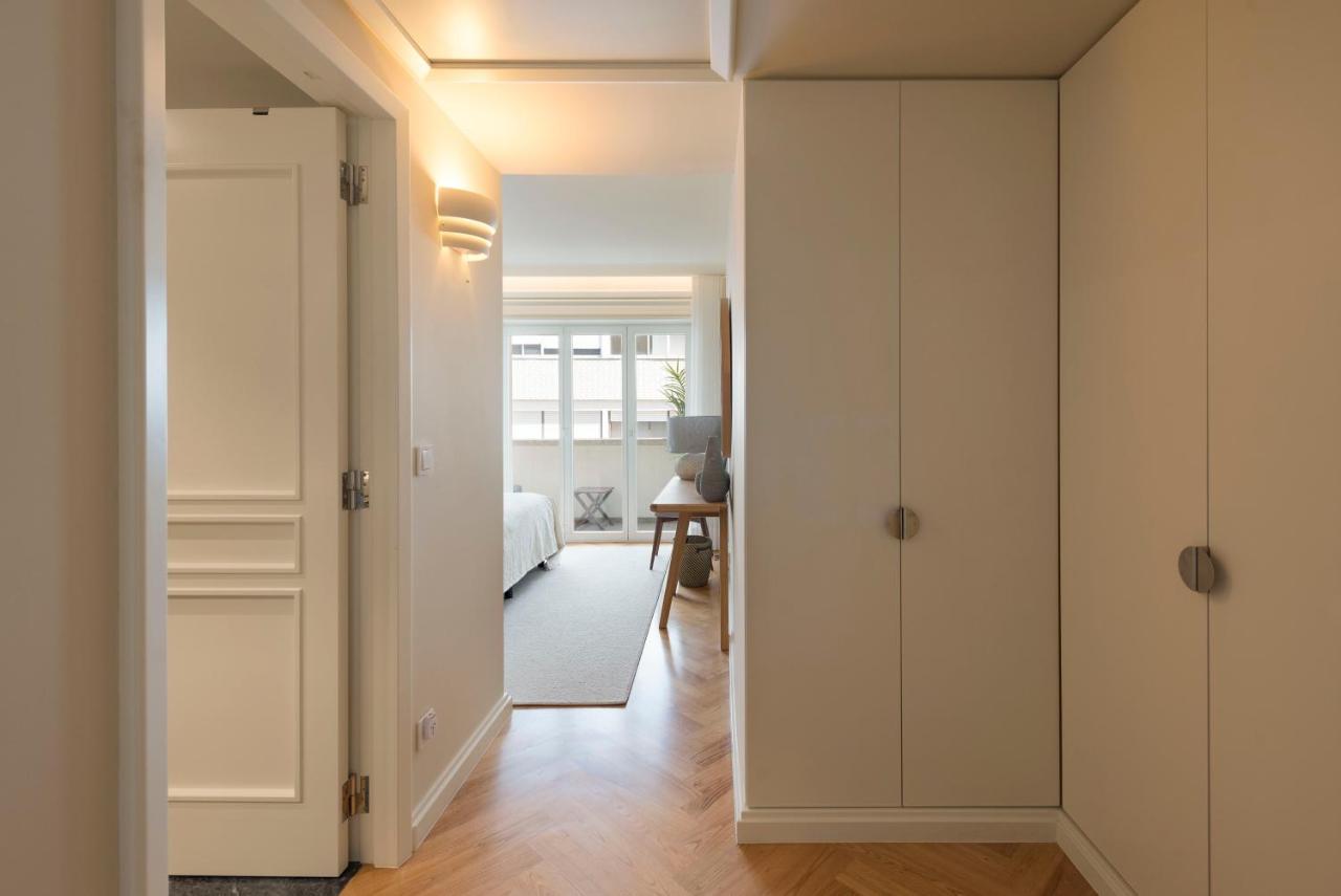 Emporium Deluxe 3Br Apartment W/ Private Parking By Lovelystay Porto Kültér fotó