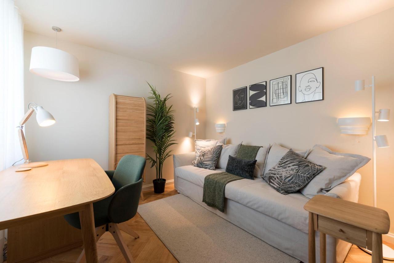Emporium Deluxe 3Br Apartment W/ Private Parking By Lovelystay Porto Kültér fotó