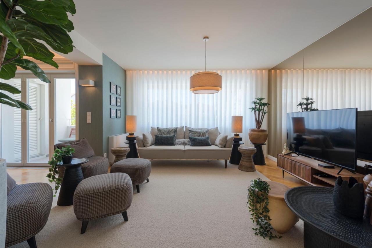 Emporium Deluxe 3Br Apartment W/ Private Parking By Lovelystay Porto Kültér fotó