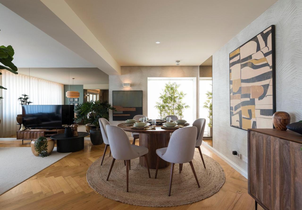 Emporium Deluxe 3Br Apartment W/ Private Parking By Lovelystay Porto Kültér fotó